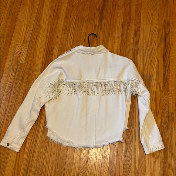 White jacket - Picture 2 of 2
